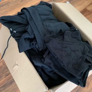 Bundle of 10 XL black sweatshirts/10 indies